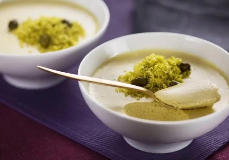 Postre de pistacho tipo mousse