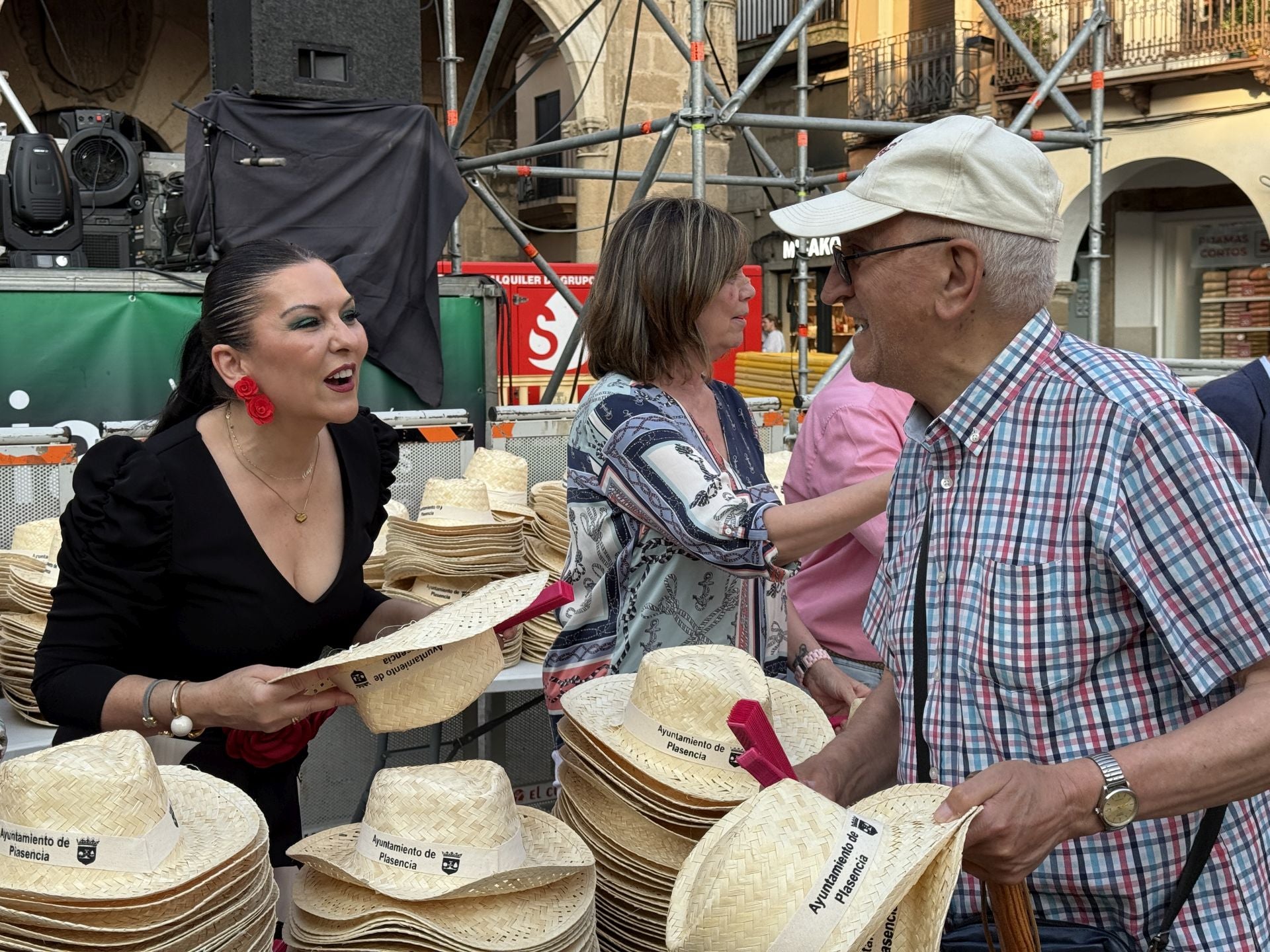 Fotos | Las mejores imágenes del primer día de la Feria de Plasencia