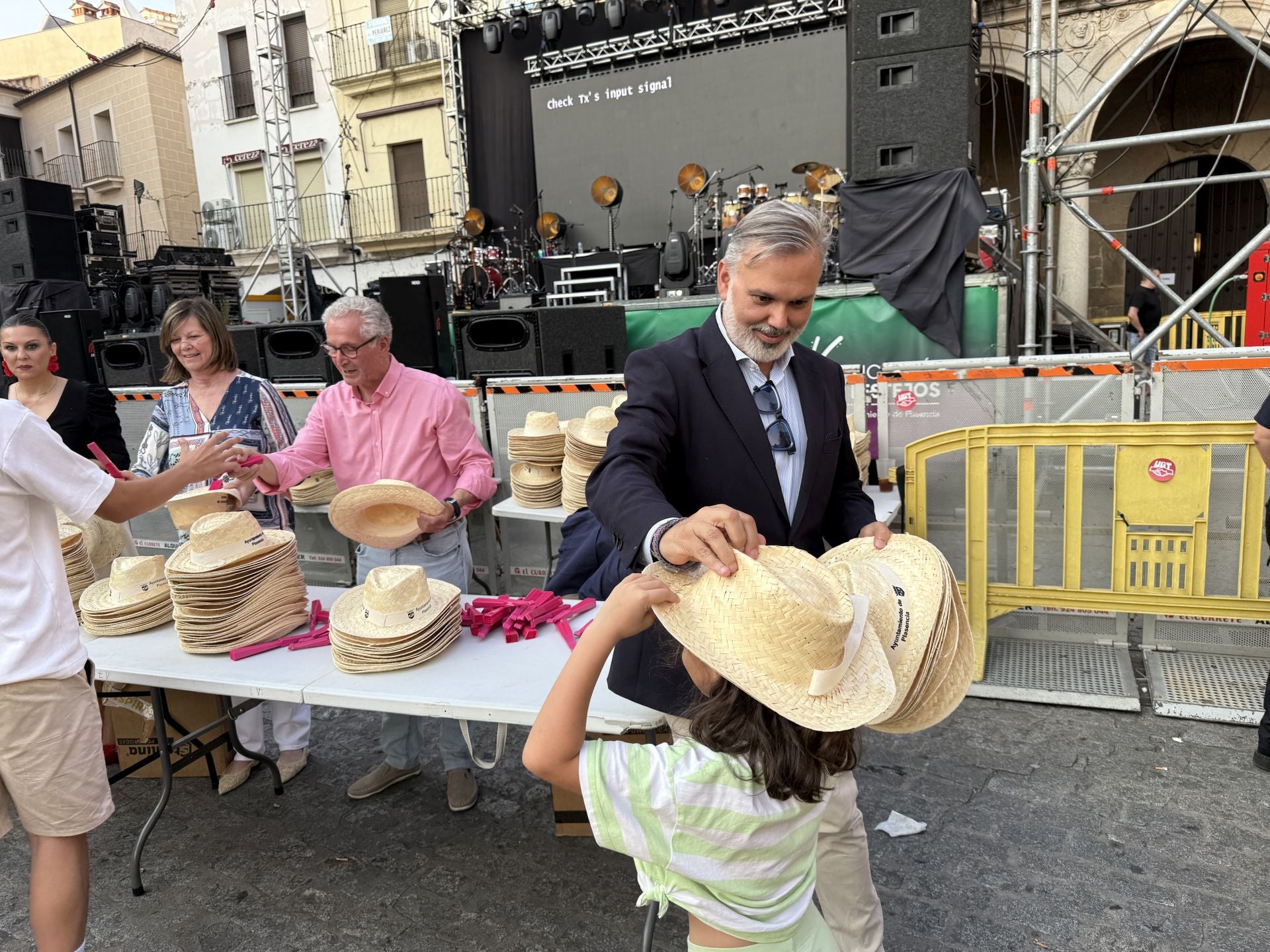 Fotos | Las mejores imágenes del primer día de la Feria de Plasencia
