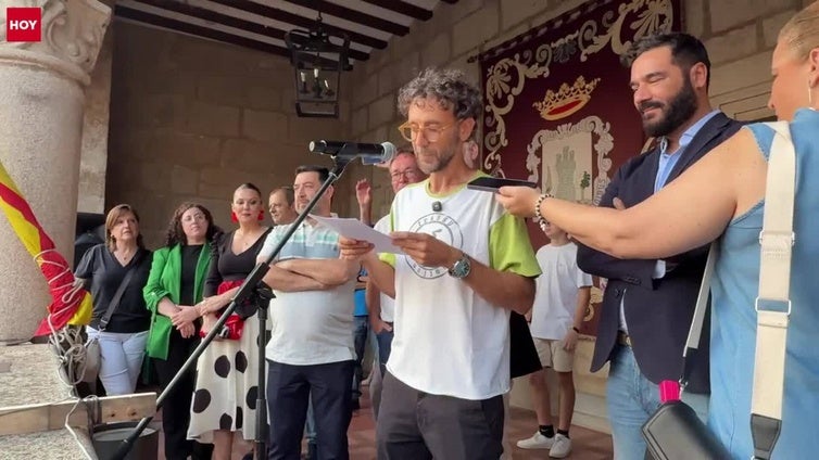 Las Ferias de Plasencia se inician con color y ritmo latino