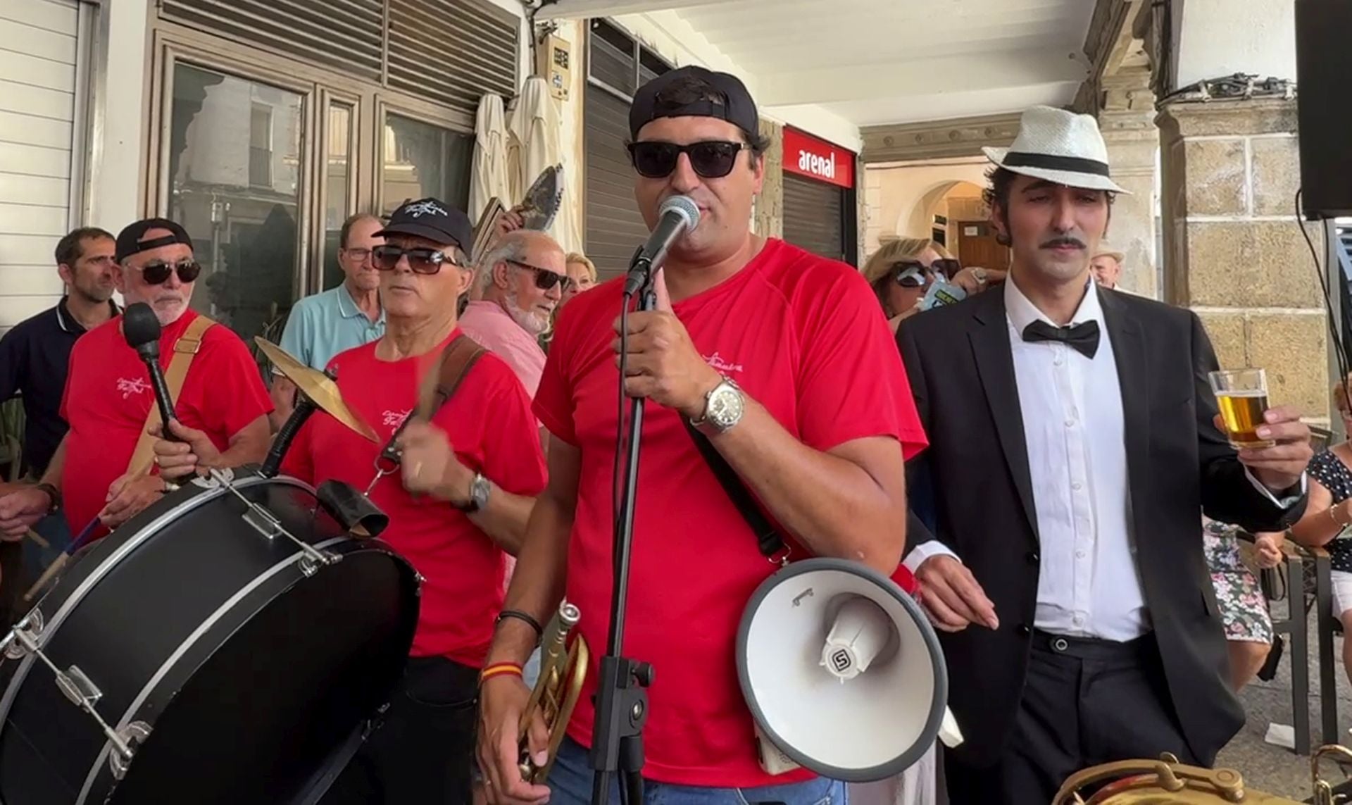 Jueves de cañas y charanga en las Ferias de Plasencia