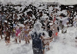 Cerro Gordo cierra su fin de semana de celebración con fiesta de la espuma