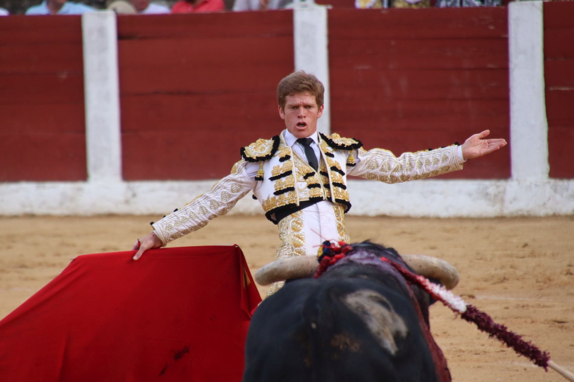 Fotos | Borja Jiménez sale por la puerta grande