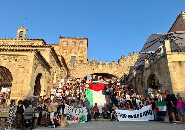 Protesta este domingo en la plaza Mayor de Cáceres.