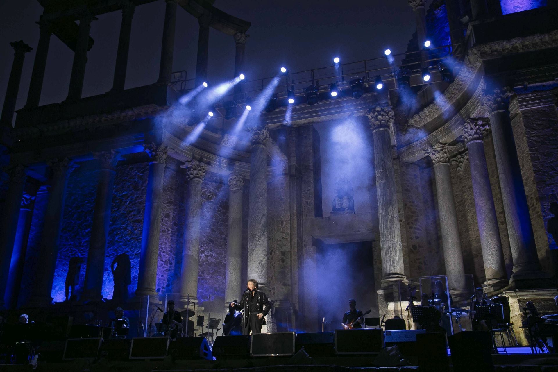 Raphael triunfa en su regreso al escenario del Teatro Romano