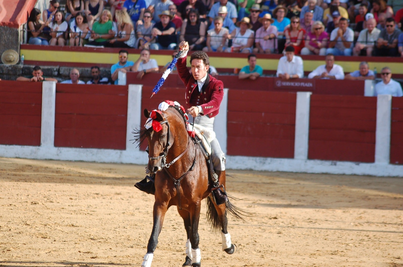 Fotos | Así fue la carrida de toros donde Diego Ventura y Leonardo Hernández salieron a hombros