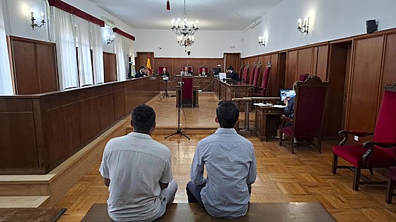 Aplazado el juicio a dos primos acusados de abusar sexualmente de una joven que había bebido en Badajoz