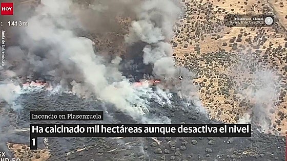 El incendio de Plasenzuela ya ha calcinado mil hectáreas aunque desactiva el nivel 1 de peligrosidad