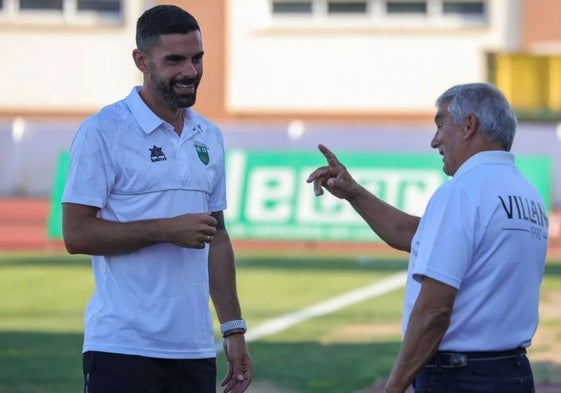 Pajuelo seguirá un año más como capitán del Villanovense.