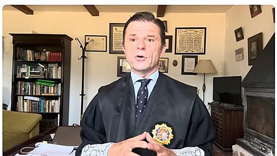 Sáenz de Tejada: el exjuez de Badajoz que ofreció ayuda a la 'fontanera de Ferraz'