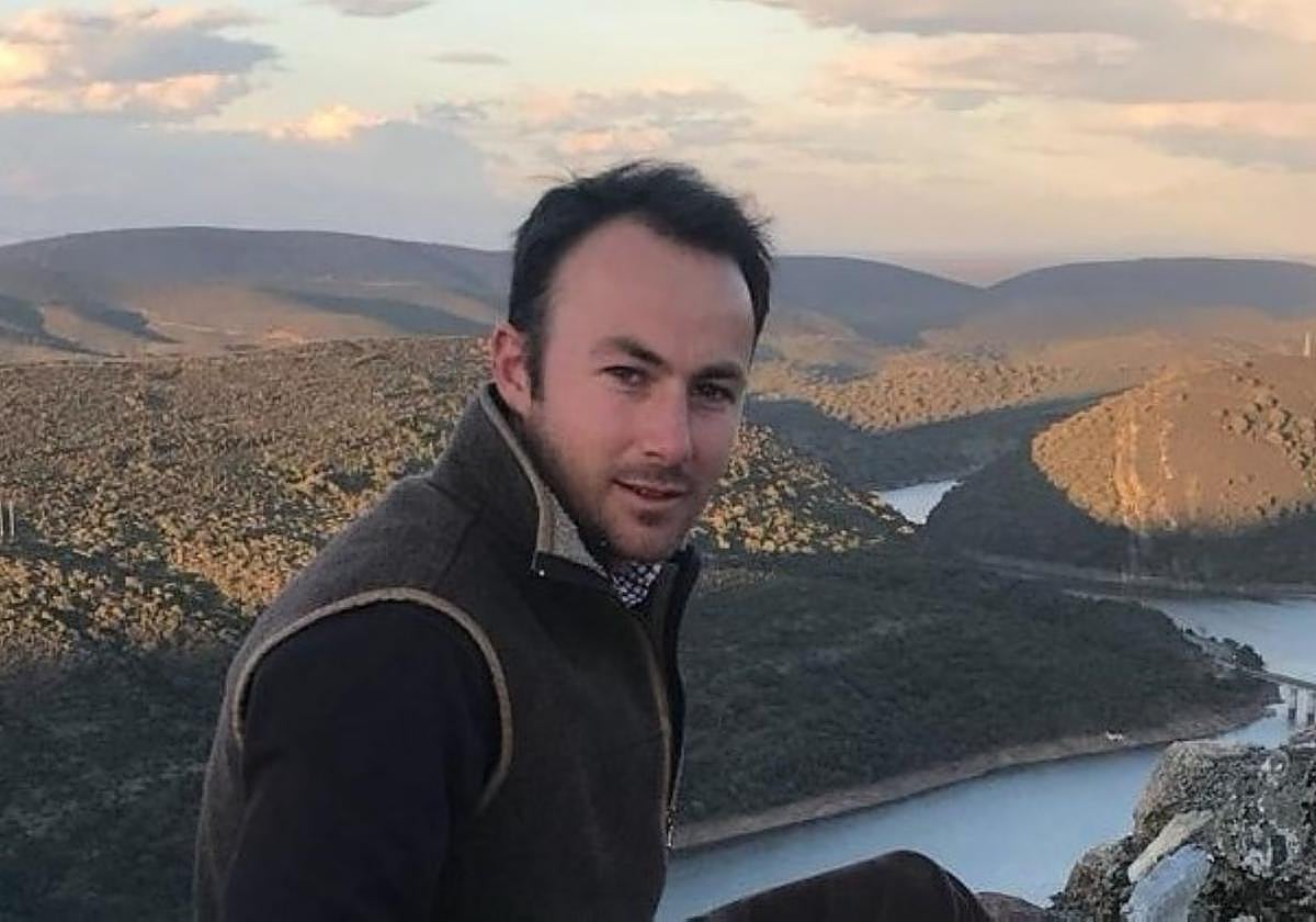 Pedro Julio Fuentes.