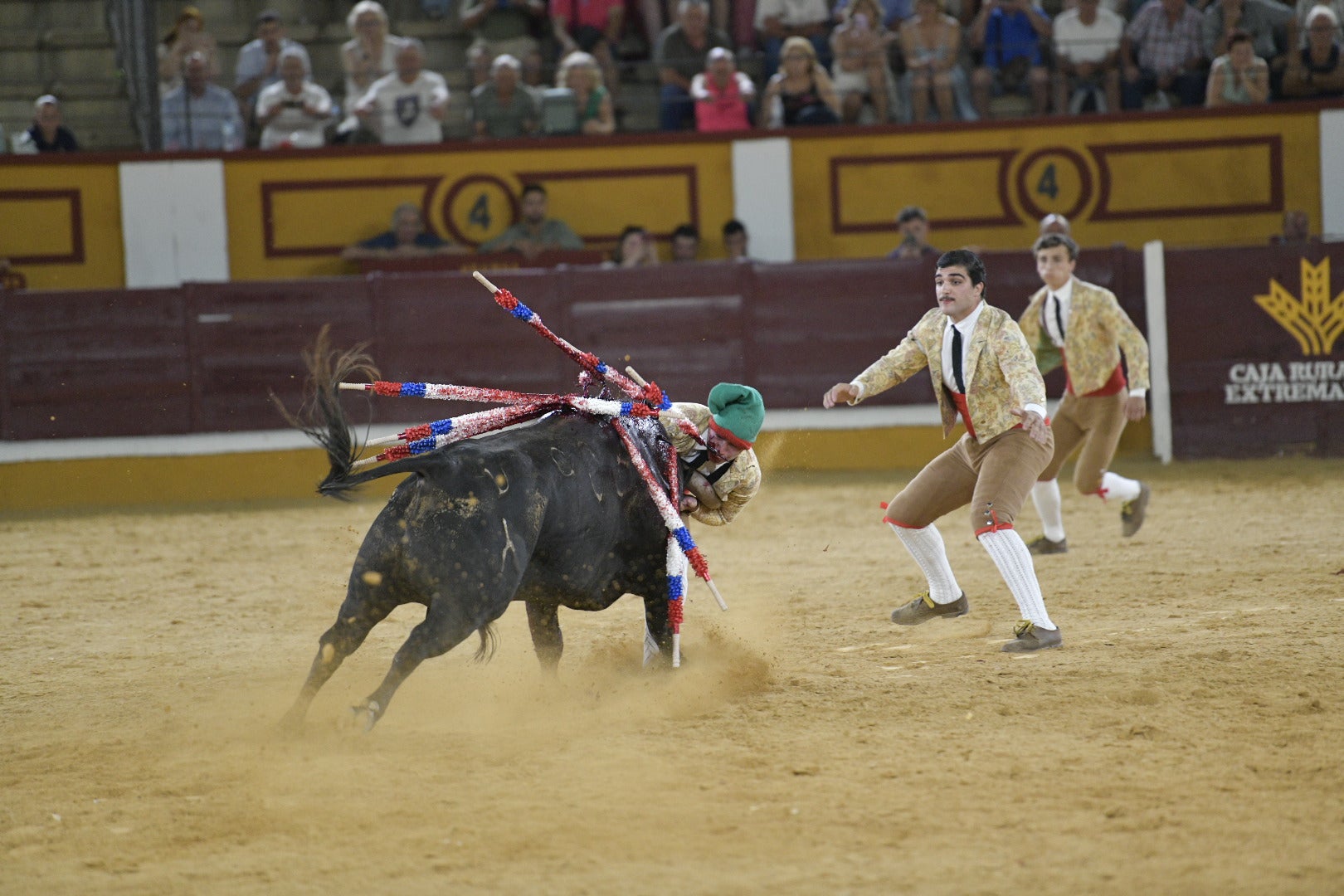 Fotos | Las mejores imágenes de la primera corrida de toros de la feria de San Juan de Badajoz 2025