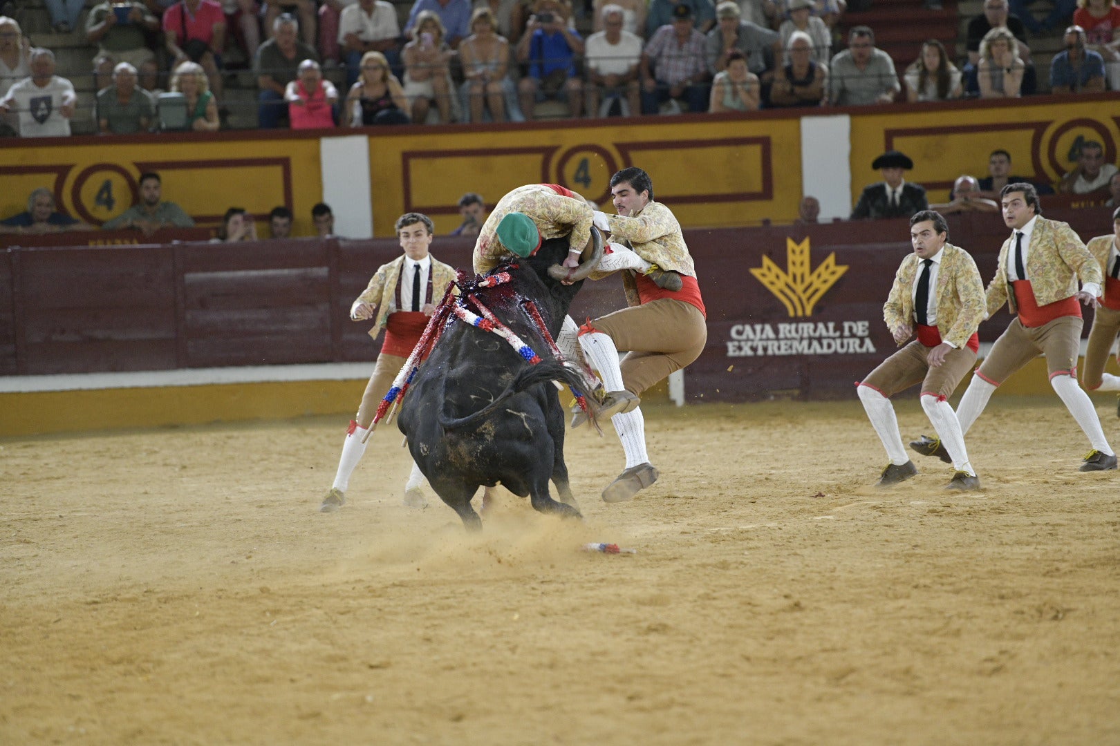 Fotos | Las mejores imágenes de la primera corrida de toros de la feria de San Juan de Badajoz 2025