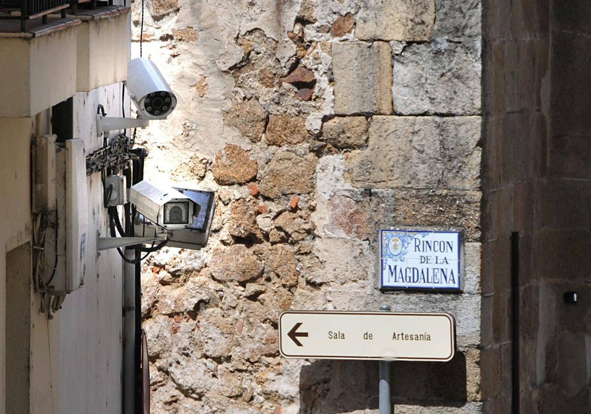 La puerta de Coria volverá a estar controlada por videovigilancia.