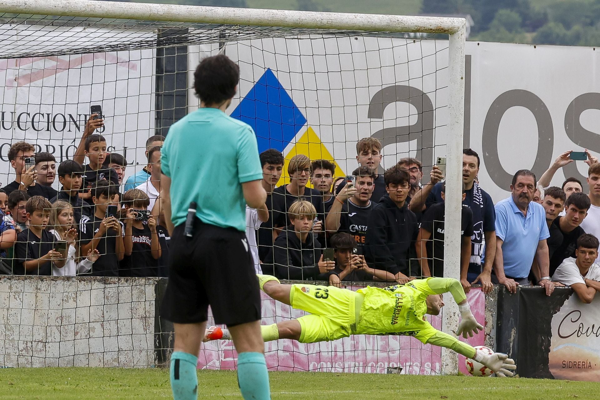 Imágenes del partido Lealtad-Llerenense