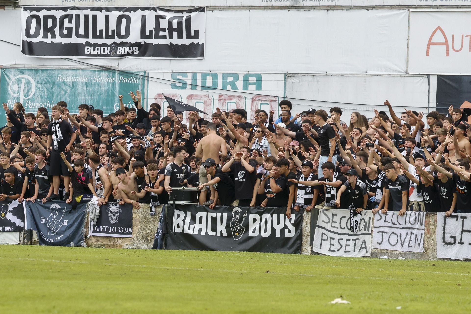 Imágenes del partido Lealtad-Llerenense
