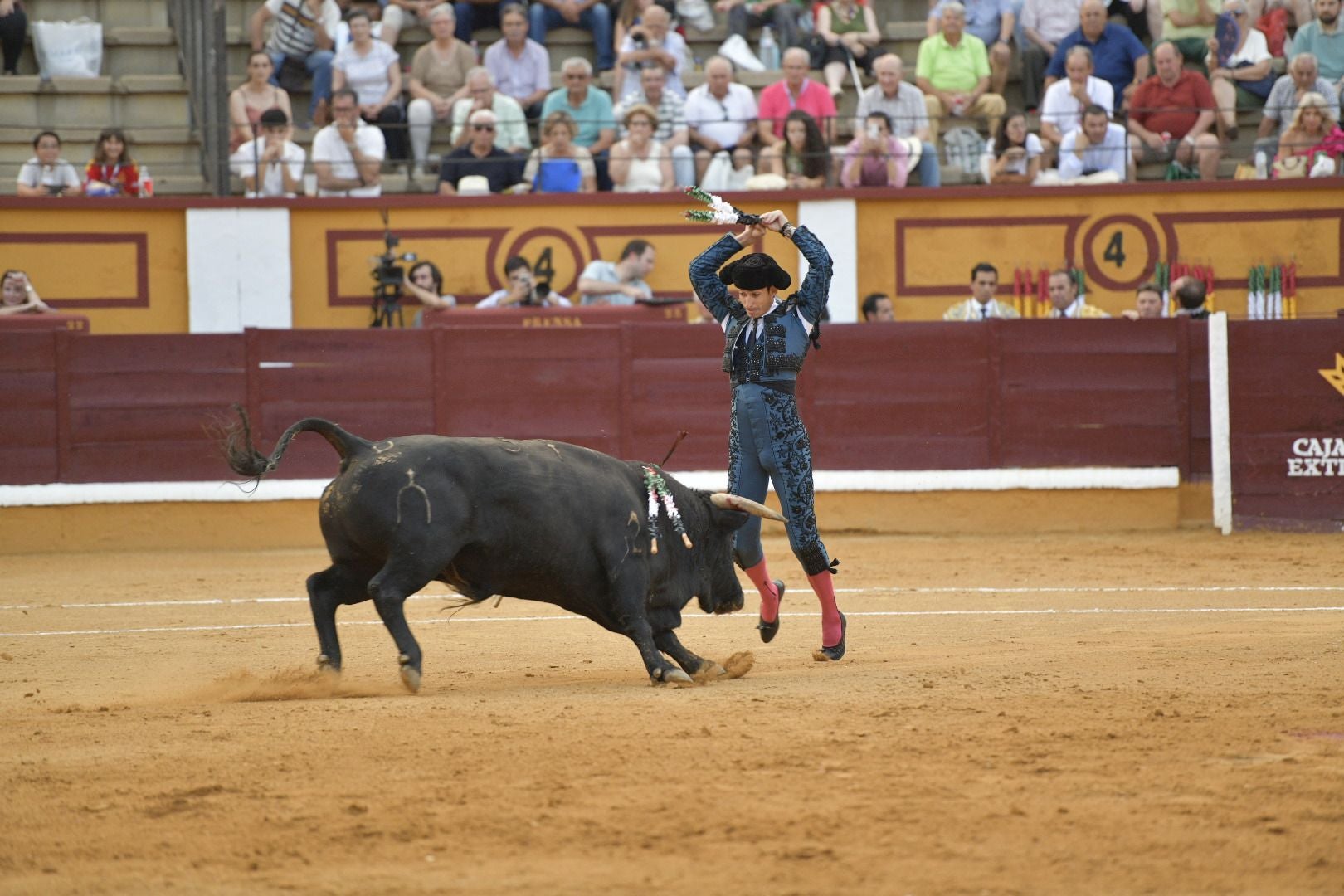 Imágenes de la novillada de la Feria de San Juan de Badajoz