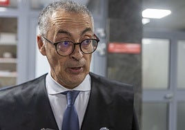 Enrique Harto, abogado de la condenada por un delito continuado de estafa.