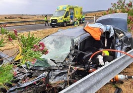 Estado en el que han quedado los vehículos implicados en el accidente cerca de Moraleja.