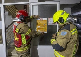 Bomberos del Sepei durante una campaña informativa en septiembre del año pasado.