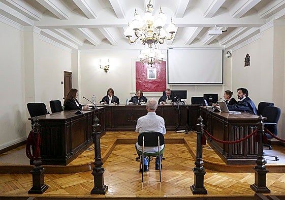 Juicio en la Audiencia de Zamora al profesor del conservatorio de Almendralejo.