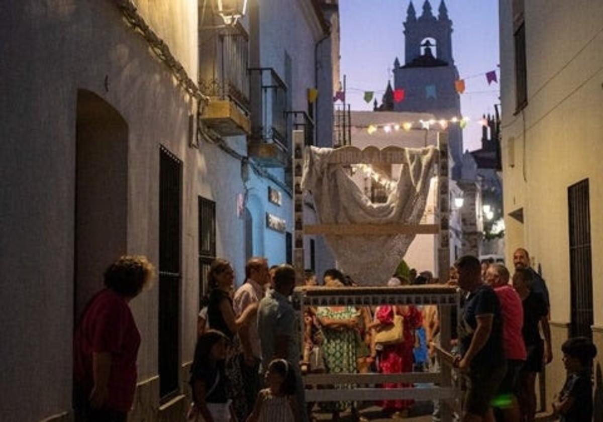 Silla colocada el año pasado en Cabeza la Vaca.