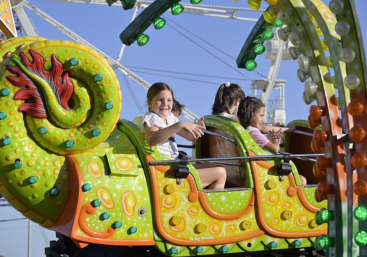 Fotos | Los pequeños disfrutan de la feria en el Día del Niño