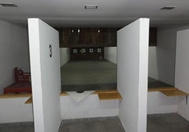 Imagen del estado actual de la galería de tiro de la Policía Local de Cáceres incluida en el pliego de prescripciones técnicas de la licitación.