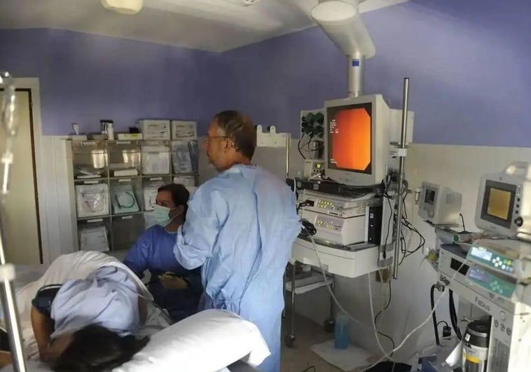 El SES crea una comisión para mejorar la participación en el cribado de cáncer de colon