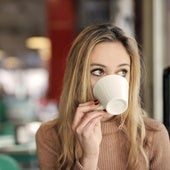 Esto es lo que le pasa a las mujeres que beben café, según un estudio