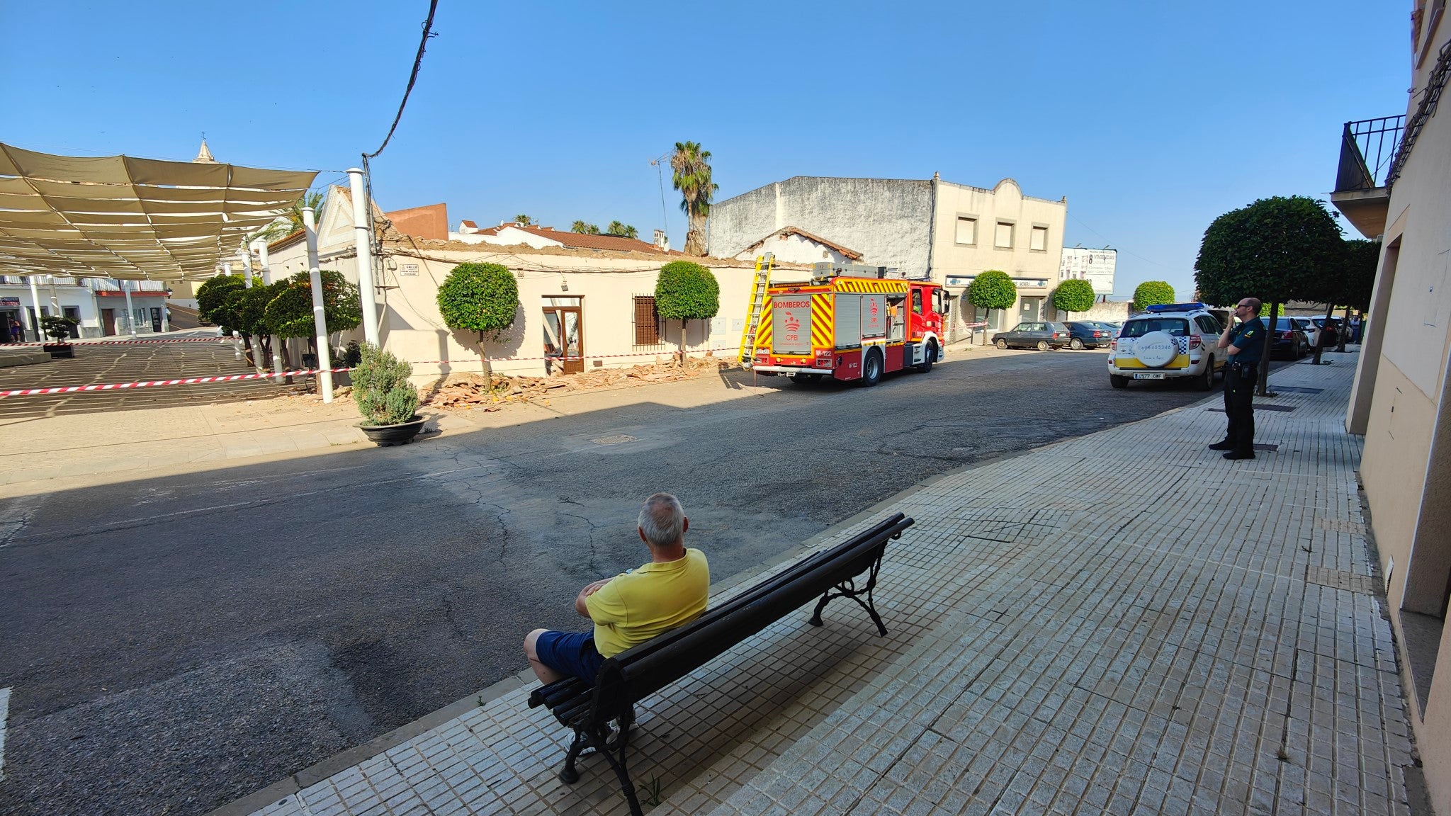 Fotos | Así está la Casa del Pueblo de Valverde de Leganés tras el derrumbe