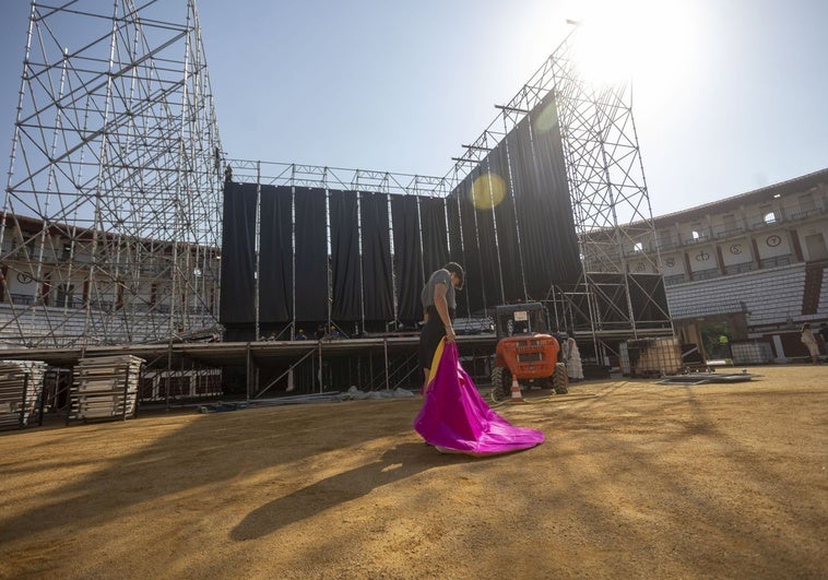 La Plaza de Toros de Cáceres se pone a punto para volver a acoger música en directo