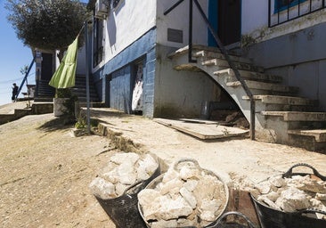 Cuarenta calles de Badajoz llevan 63 años a la espera de una solución