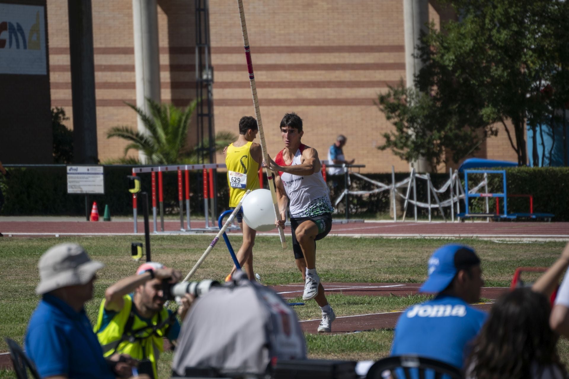 Cerca de 800 atletas se dan cita en el Campeonato de España Sub23 de Atletismo en Badajoz