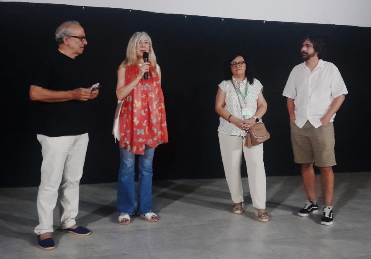 García de la Calera, a la derecha, en la presentación de la película. MAM