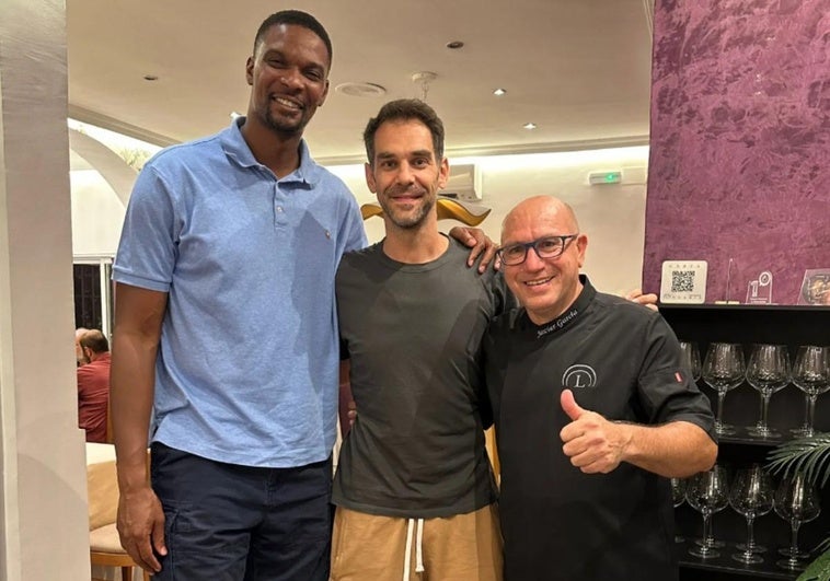 Calderón hace de anfitrión y lleva a Chris Bosh a un emblemático restaurante de Badajoz: esto fue lo que cenaron