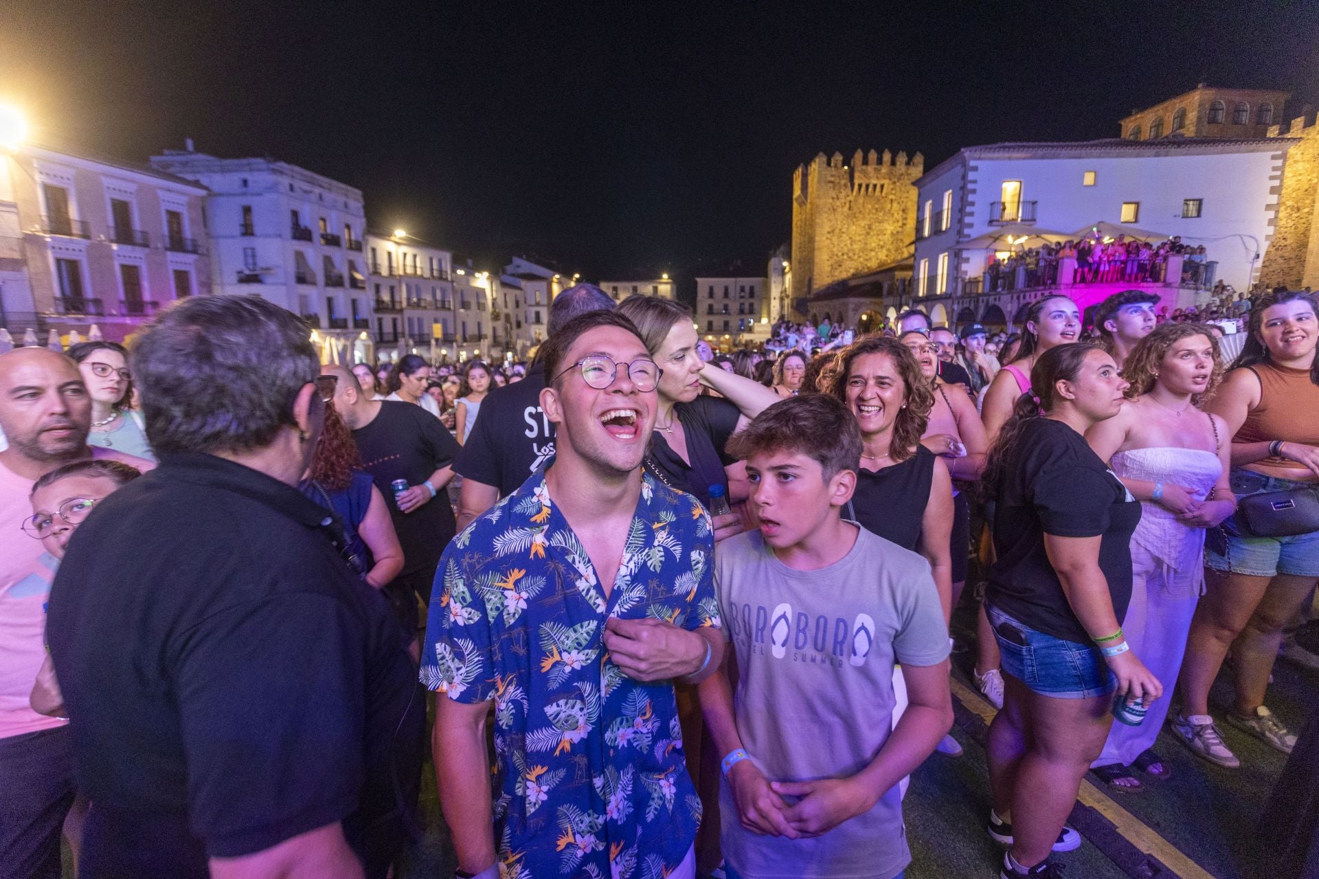 Fotos | La Plaza Mayor de Cáceres brilla con LOS40 Summer Live