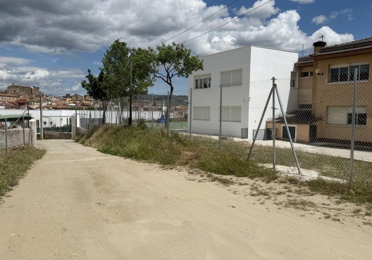 El Ayuntamiento de Plasencia estima cumplir tres cuartas partes del plan de contratación