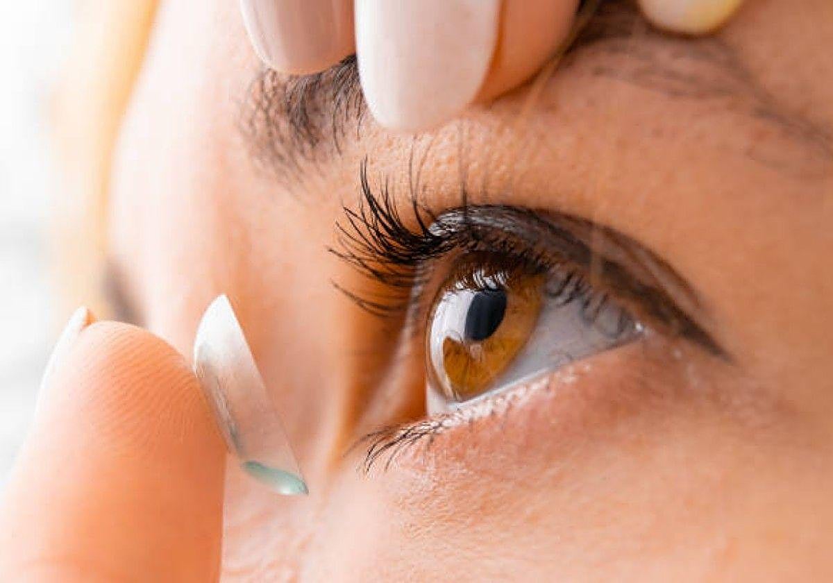 Retiran del mercado un lote de lentillas defectuoso por riesgo de alteraciones visuales