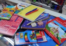 Material escolar en una librería de Mérida.