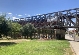 Apuntalamiento del Puente de Hierro de Mérida.