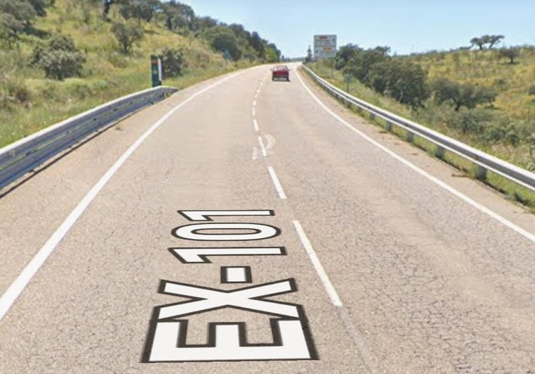 Herido grave un camionero tras salirse de la vía en la EX-101 cerca de Valverde de Burguillos