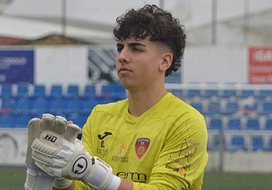 Álex Gil con el Puente Genil.