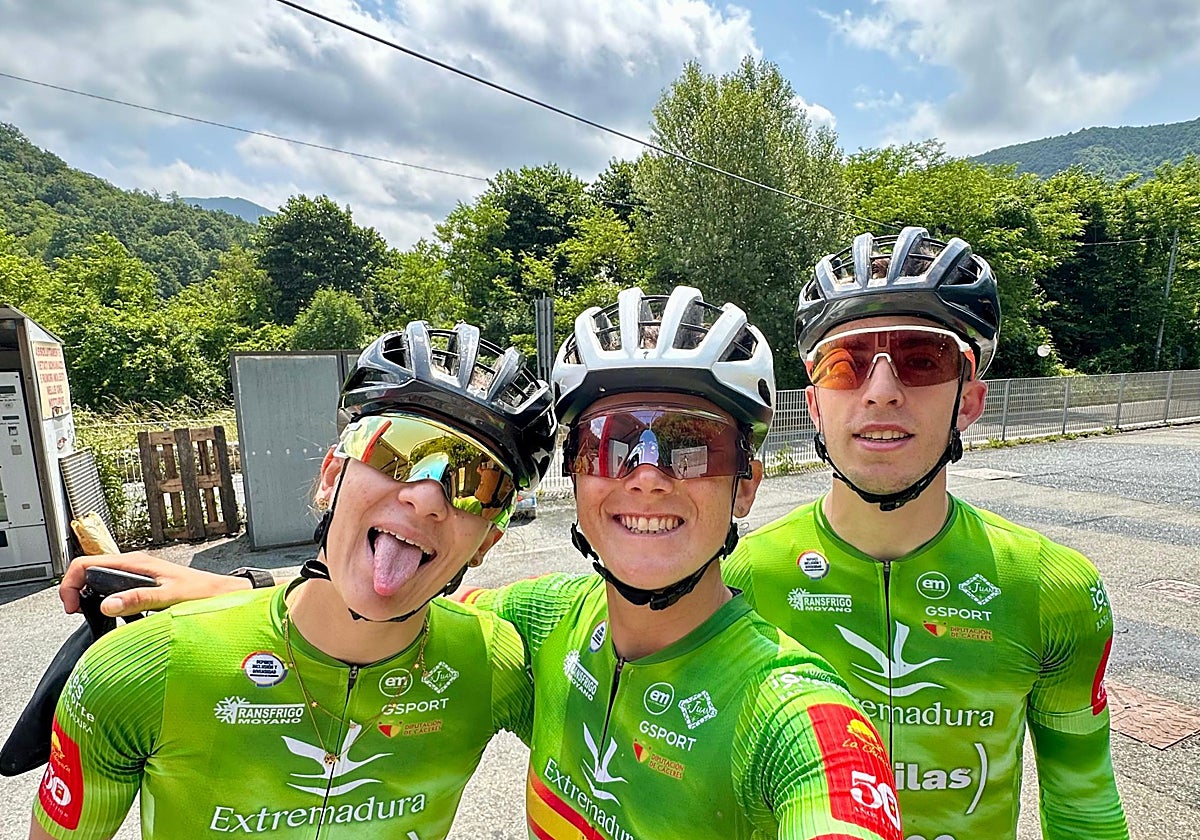 Natalia Fischer, María Reyes Murillo y Raúl Rodríguez, del Ecopilas.