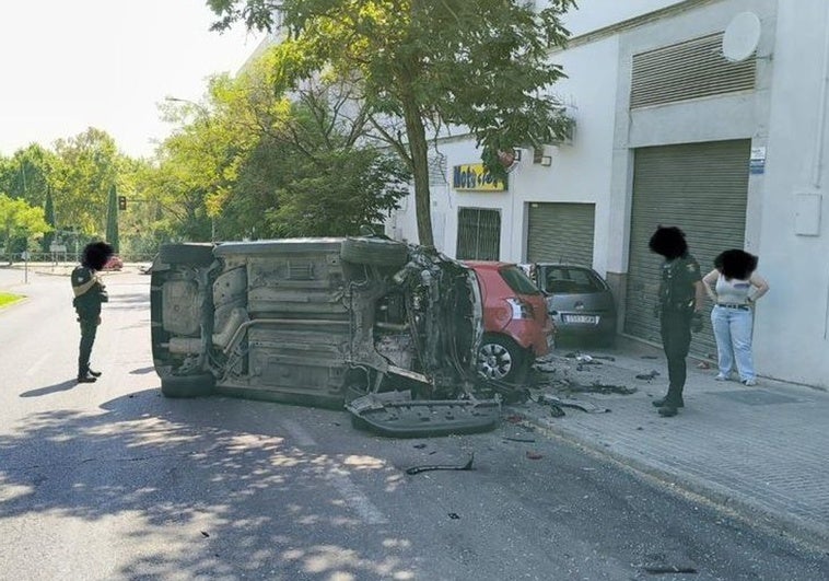 Un conductor provoca un accidente en Suerte de Saavedra y da positivo por alcohol