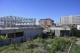 Obras de la piscina de la margen derecha.