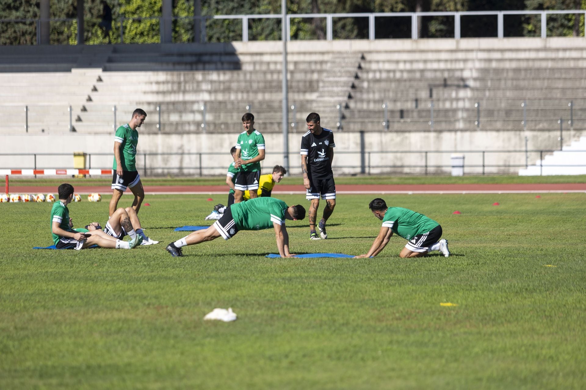 Fotos | El Cacereño comienza su pretemporada