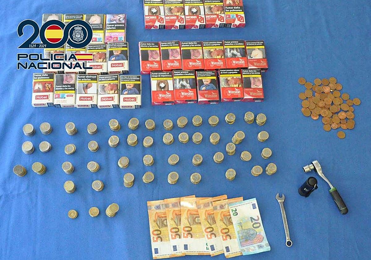 Efectos recuperados tras la detención.