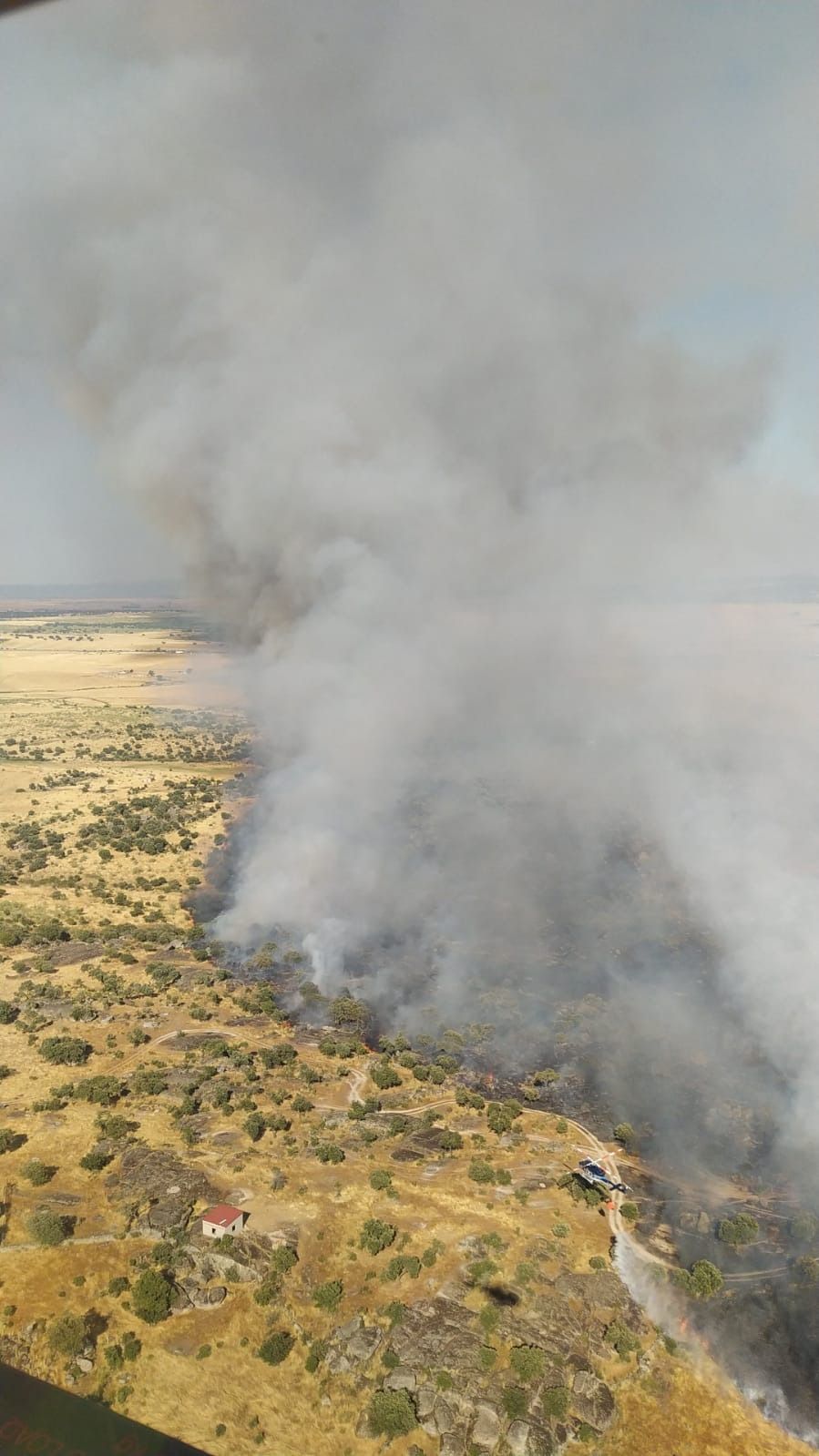 Así ha sido el incendio declarado este miércoles en Trujillo