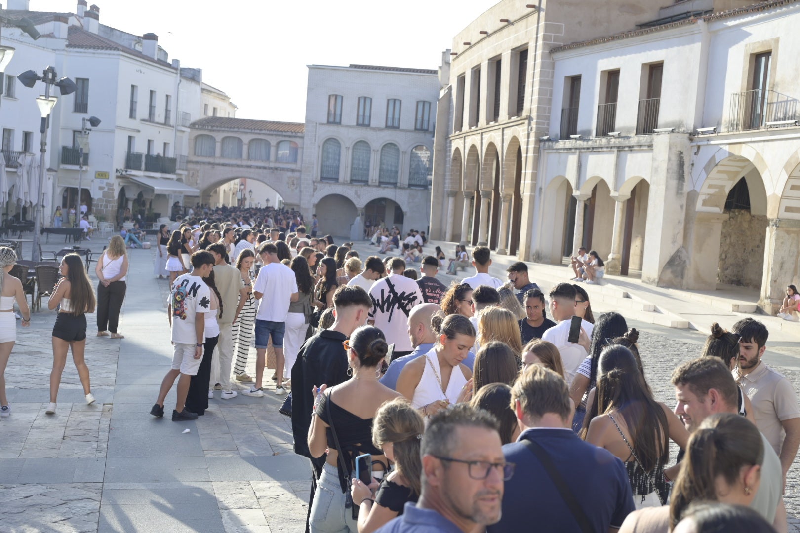 12 horas de cola para ver a Cano en el Alcazaba Festival